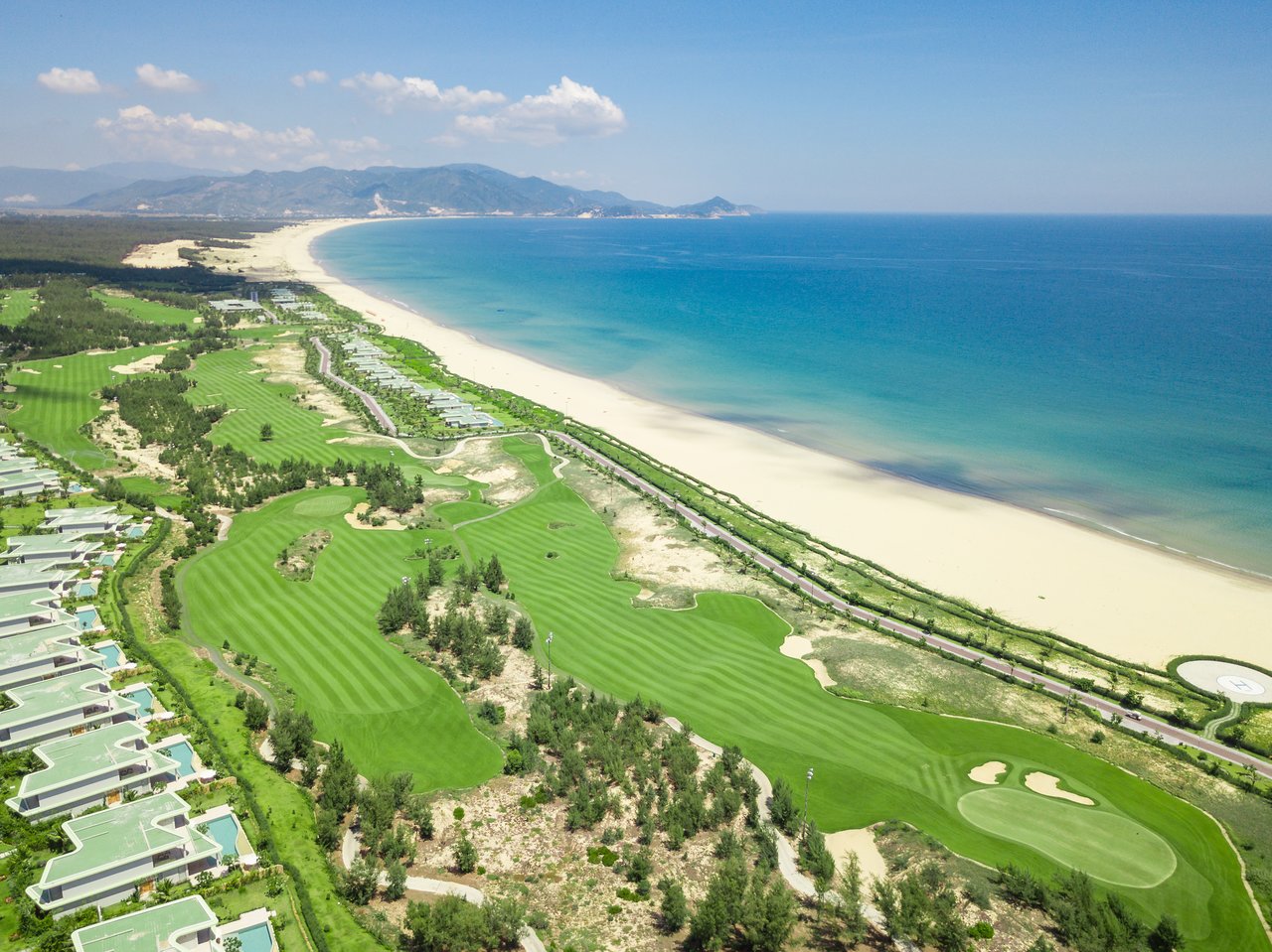 Booking Sân Golf FLC Sầm Sơn Giá Rẻ