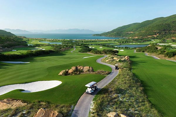 Booking Sân Golf FLC Sầm Sơn Giá Rẻ