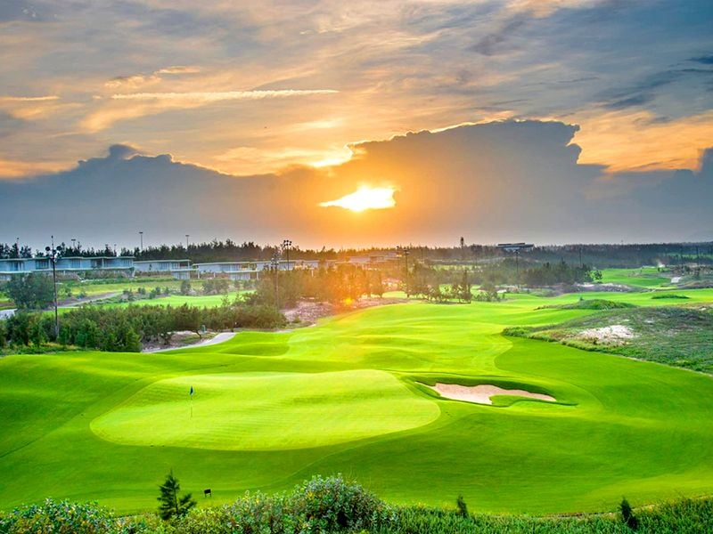 Sân Golf FLC Quy Nhơn Và Dịch Vụ Booking Giá Rẻ