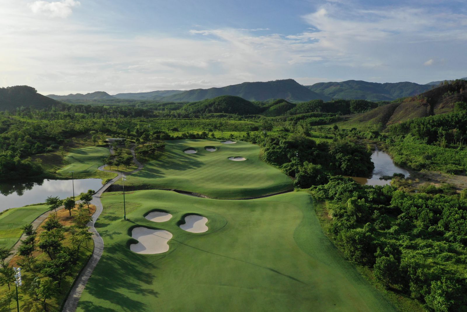Sân Golf Bà Nà Hills